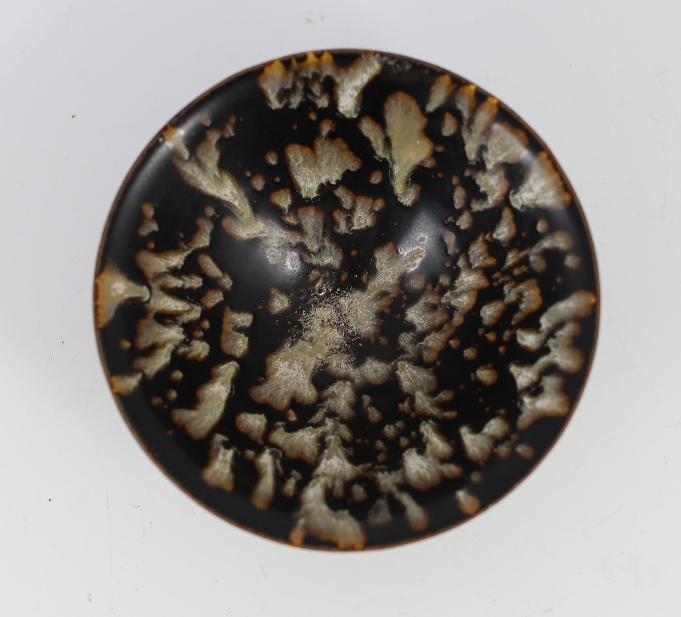 A Chinese Jizhou tortoiseshell glazed tea bowl, Song dynasty, 12.3cm